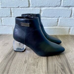 BCBGeneration Axton Black Ankle Booties Boots Women’s Size 6.5